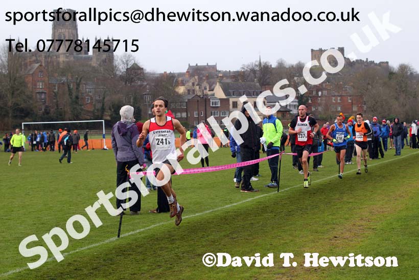 Senior mens Durham Cathedral Relays. Photo: David T. Hewitson/Sports for All Sports